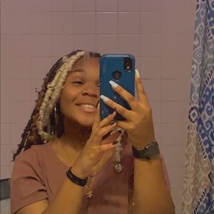 Meet your Posher, Lilly